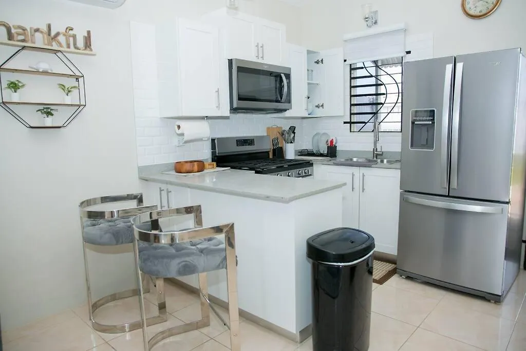 Σπίτι διακοπών Tracey'S Place Portmore